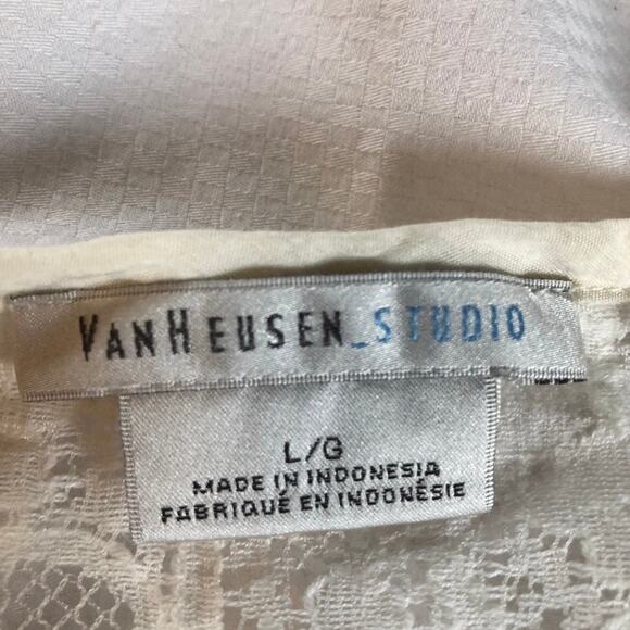 Van Heusen Studio crocheted ruffle front blouse women's size large - Picture 4 of 5